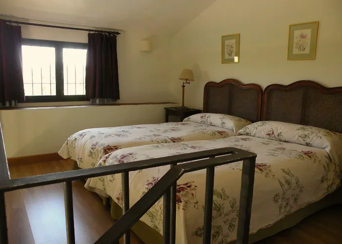Hotel Posada De Valdezufre